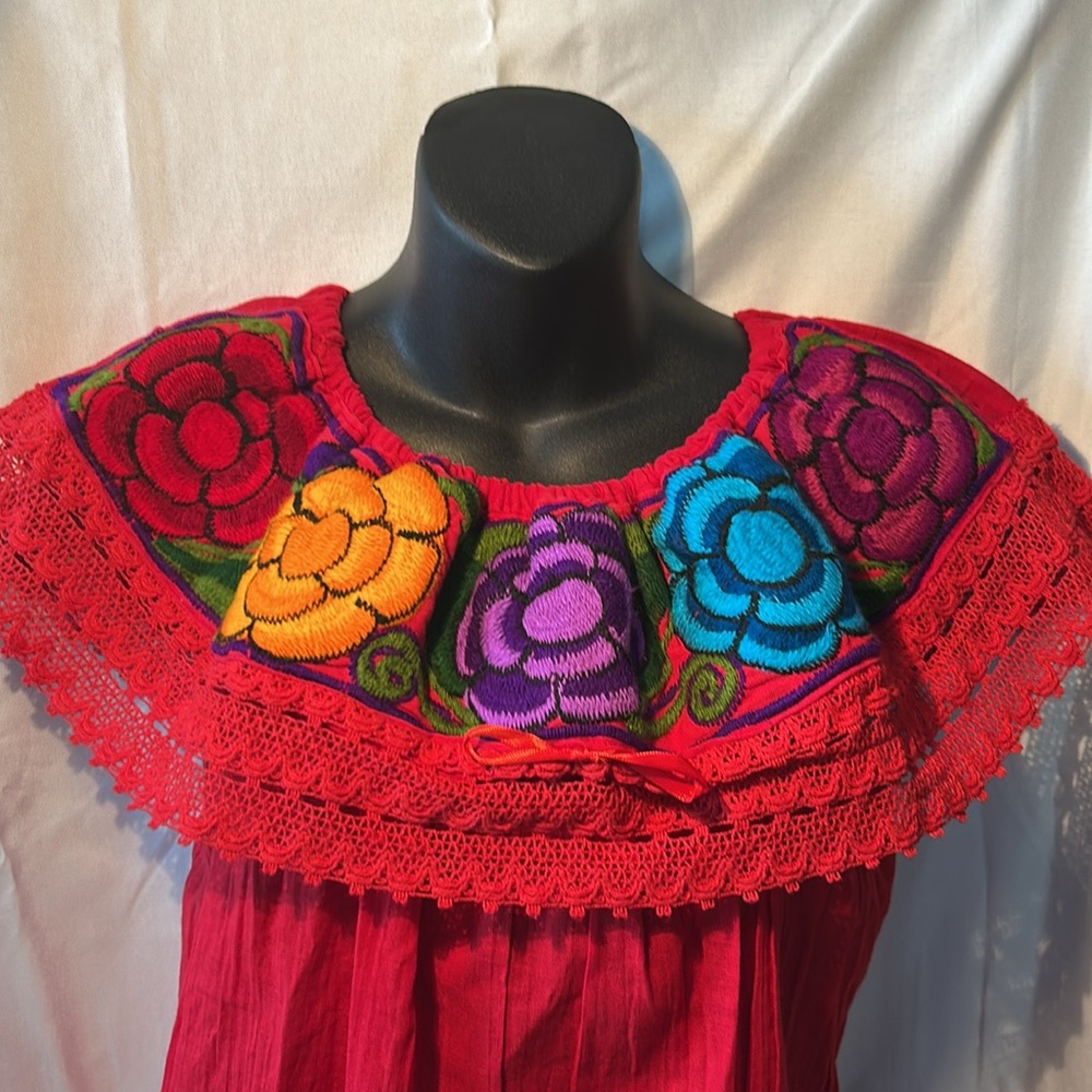 RED MEXICAN CHIAPAS BLOUSE Crochet Top Embroidered Fiesta FITS S - XL - Picture 2 of 7